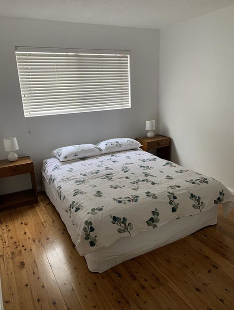 2 Bed Bar Beach Apartment - Stroll To Beach & Cafes, Supermarket Apartment 6 - New South Wales Tourism  3