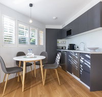 2 BEDROOM BRAND NEW APT // MOMENTS FROM RNSH - New South Wales Tourism 