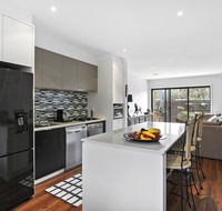 2 Bedroom Townhouse - Family  Corporate Bookings Only - New South Wales Tourism 