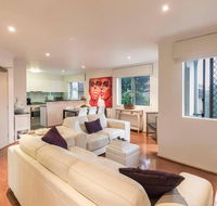 2 Bedroom with Parking  AC Close To Beach  City