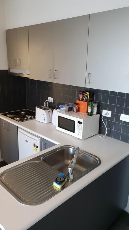 2 Bedrooms CBD FREE Tram Apartment (Melb Central, China Town, Queen Victoria Market, Melbourne University, RMIT, Etc) - New South Wales Tourism  2