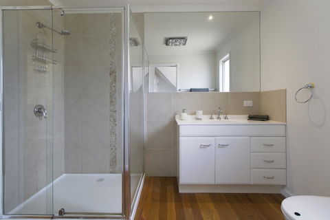2 Marma Retreat With Jacuzzi, Heated Pool, Pet Friendly, Foxtel - New South Wales Tourism  2