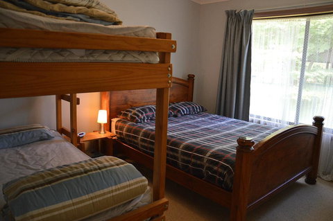 20 Toorak Rd, Bright - New South Wales Tourism  2