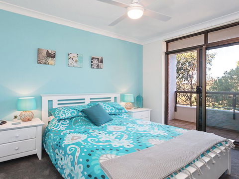 23 'The Commodore' 9-11 Donald Street - Delightful Unit With Gorgeous Water Views - New South Wales Tourism  1
