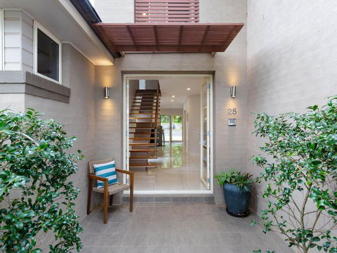 25 Christmas Bush Avenue - Aircon, Pet Friendly, Small Boat Parking & WIFI - New South Wales Tourism  0