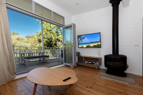 Beachfront Bliss Broulee - New South Wales Tourism  3
