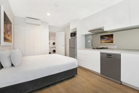 Bondi Beach Studios Suite - New South Wales Tourism  0