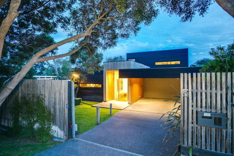 C-Escape - New South Wales Tourism  1