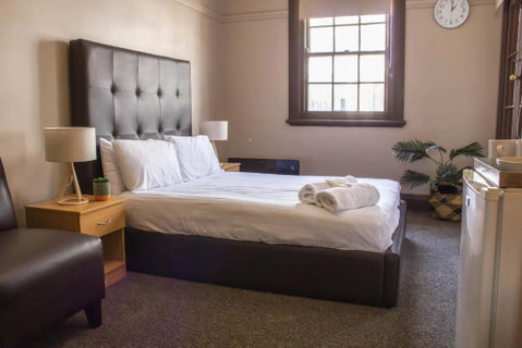 Campsie Hotel - New South Wales Tourism  0