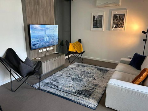 CBD Apartment - Best Amenities! - New South Wales Tourism  3