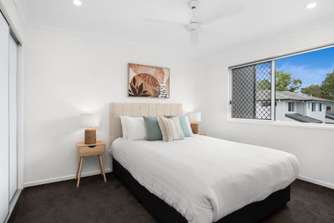 Comfortable 3-Bed Retreat Close Parks - New South Wales Tourism  4