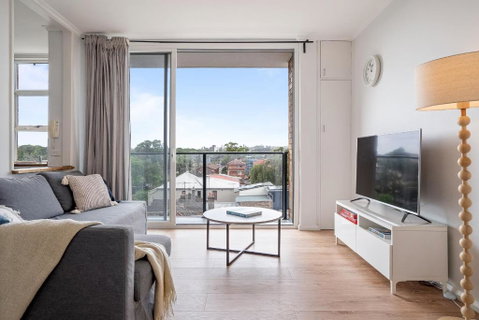 Cute 2 Bedroom Apartment Kensington - New South Wales Tourism  0