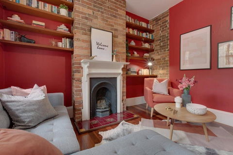 Cute Heritage Home With Balcony Close To The City - New South Wales Tourism  3