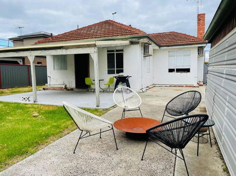 D123 Super Sun Shine Stay - New South Wales Tourism  0