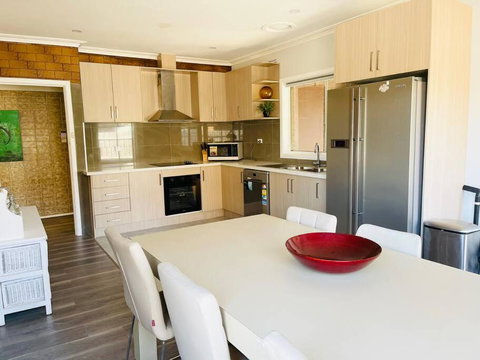 D126 Great 23rd Stay - New South Wales Tourism  2