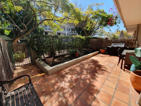 2BR Lovely River , Retreat Pool, Gym, Wine, Netflix - New South Wales Tourism  3