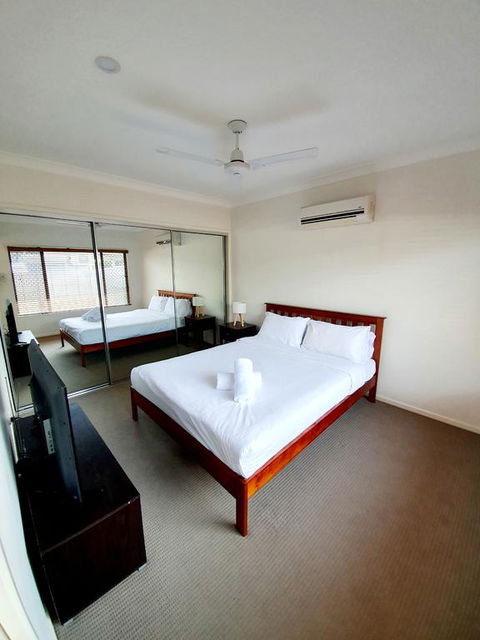 3 Bedroom Central Home - New South Wales Tourism  3