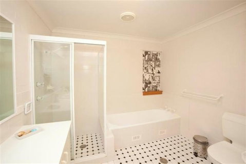 3 MELALEUCA - New South Wales Tourism  3