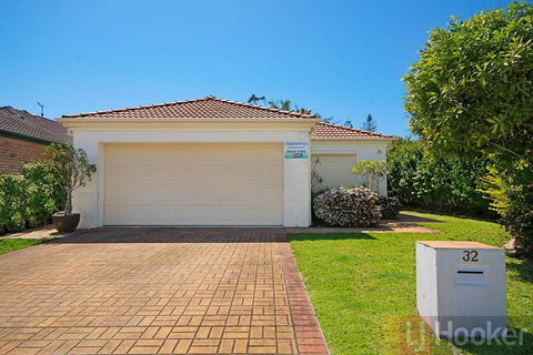 32 Beachside - New South Wales Tourism  0