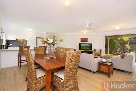 32 Beachside - New South Wales Tourism  3