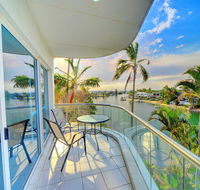 3br Broadbeach Lakefront Apartment - New South Wales Tourism 