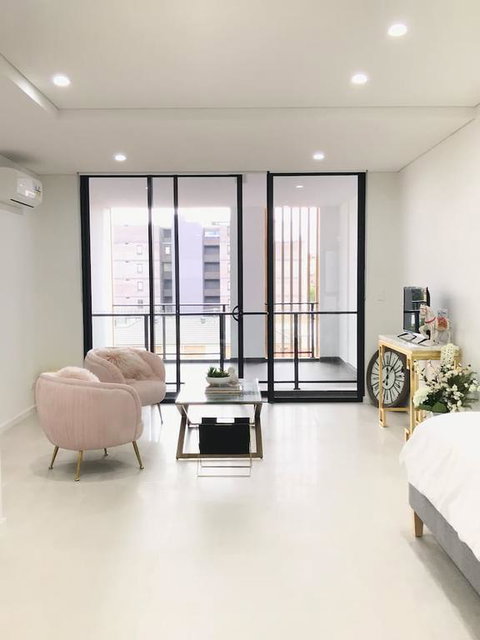 406 Studio Apartment - New South Wales Tourism  3