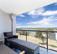 5 'The Outlook' 4 Ocean Parade - overlooking Boat Harbour beach and ducted air conditioning - New South Wales Tourism 