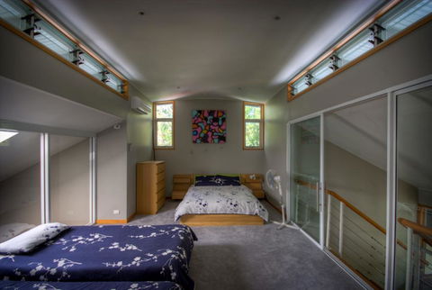 6 Satinwood Drive - Rainbow Shores, Stylish Beach House, Free WiFi - New South Wales Tourism  3