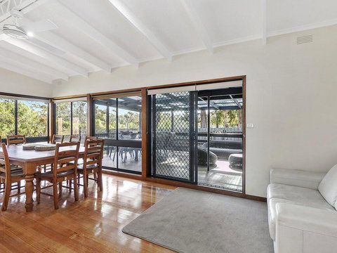 62 BINGLEY PARADE RIVERSEA HOUSE - New South Wales Tourism  1