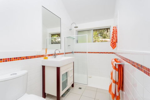 7 Naiad Court - Rainbow Shores, Perfect Beach House, Swimming Pool And Walk To Beach, Aircon, Wi-Fi - New South Wales Tourism  2