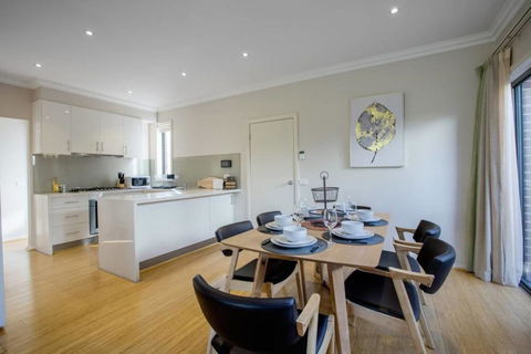 70, Greenbell Doncaster@4Bd3Bth, WestField, Freecarpa - New South Wales Tourism  1