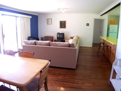 74 Ocean Parade - New South Wales Tourism  2