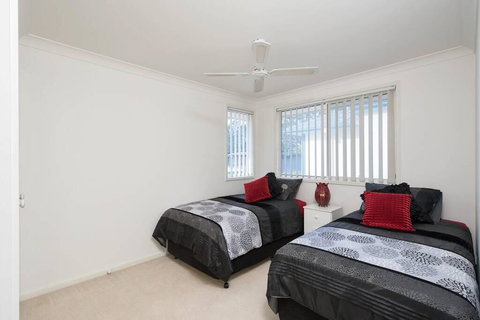 7B Achilles Street, Nelson Bay - White Waves - New South Wales Tourism  2