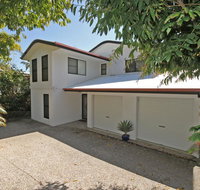 8 Springfield Avenue - Pet Friendly Linen Included - New South Wales Tourism 