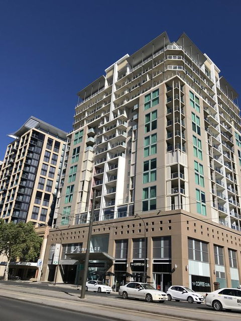 96 North Terrace - New South Wales Tourism  0