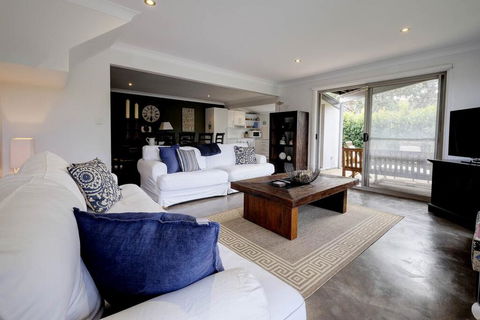 @THE COVE - New South Wales Tourism  0
