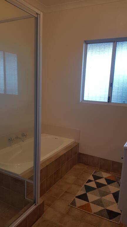 A Better Life Animal Sanctuary FarmStay - Private Two-Bedrooms, Lounge Room & Bathroom & Toilet, Shared Kitchen - New South Wales Tourism  2