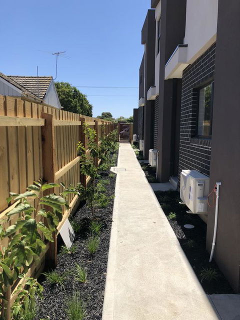 A Brand New Private Townhouse - New South Wales Tourism  3