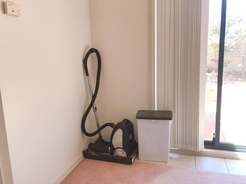 A Clean Private Room, Bruce - New South Wales Tourism  1
