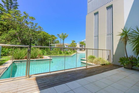 A Deluxe Swim Up - Drift Apartments South - New South Wales Tourism  1