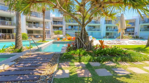 A Deluxe Swim Up - Drift Apartments South - New South Wales Tourism  3