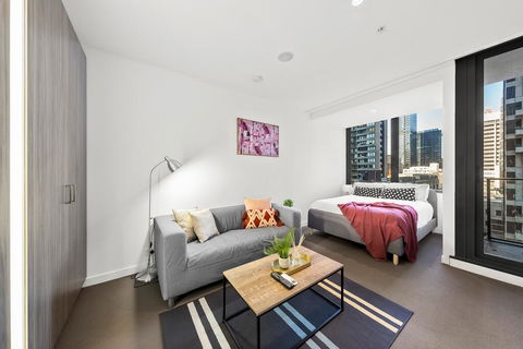 A Stylish & Comfy CBD Studio Near Southern Cross - New South Wales Tourism  0