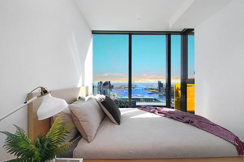 A Stylish CBD Apartment With A Stunning View - New South Wales Tourism  0