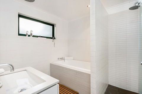 A Top Spot - New South Wales Tourism  2