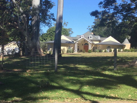 A Very French House - New South Wales Tourism  0