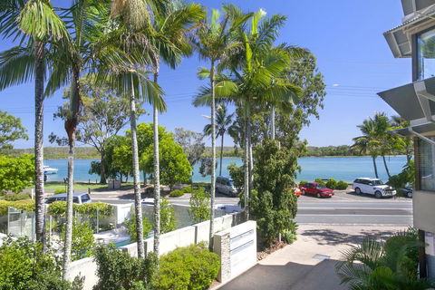 Aarons Luxury Retreat - New South Wales Tourism  0