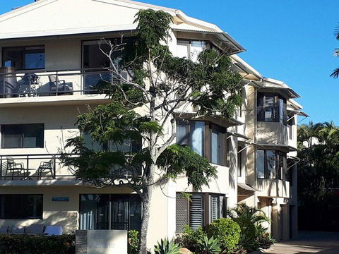 Aarons Luxury Retreat - New South Wales Tourism  1