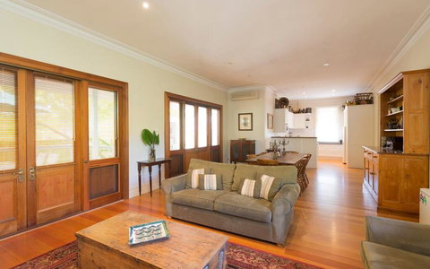 Abaleen House - New South Wales Tourism  3