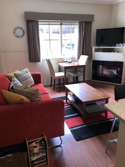 About Time Retreats- Studio Three - New South Wales Tourism  3