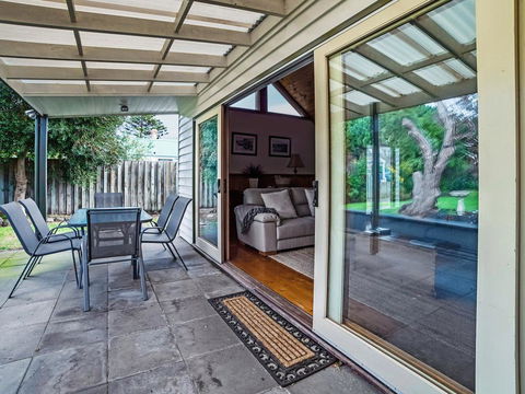 Abrahams On Bank - New South Wales Tourism  1